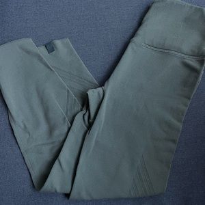 Lululemon crop legging
